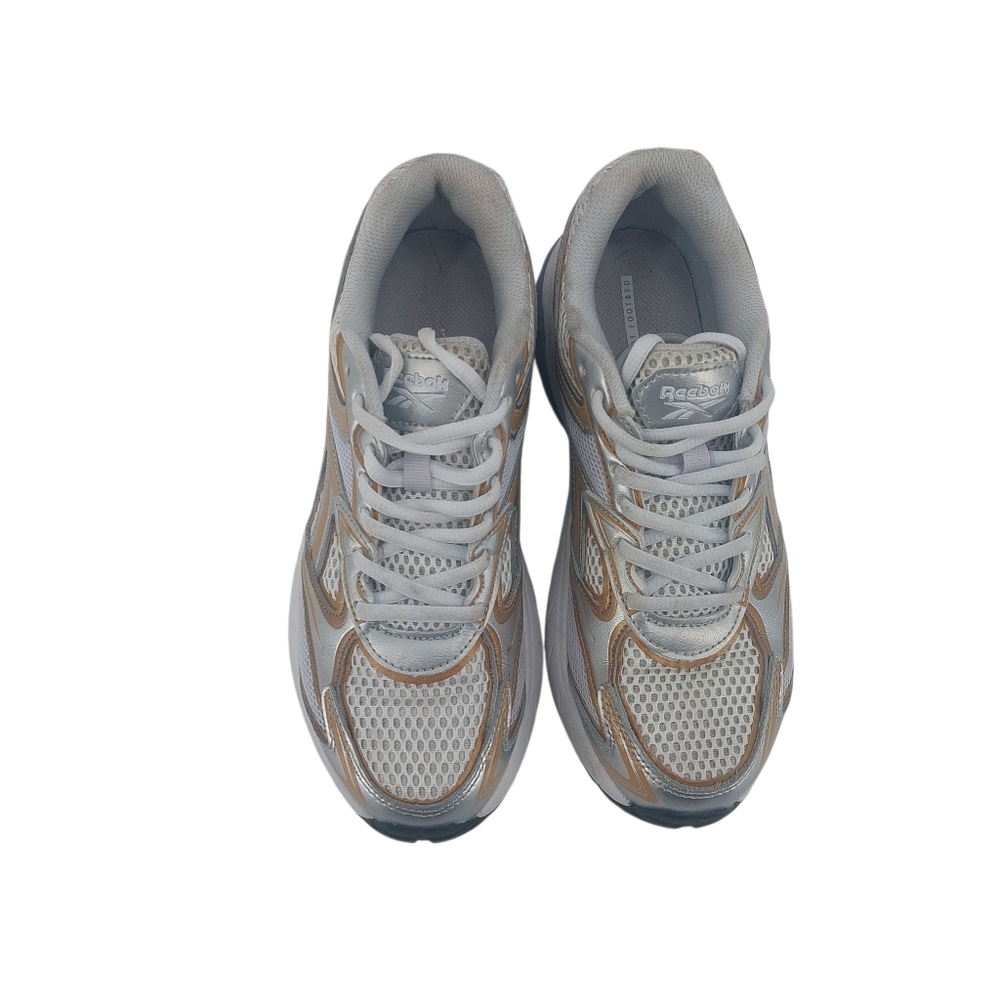 Reebok Ionic Bond Women's Sneakers in the white and gold colorway Size 7 1/2 - Picture 3 of 6